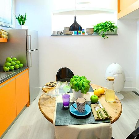Nipare Suite - Dimore Partenopee Napoli Bagian luar foto