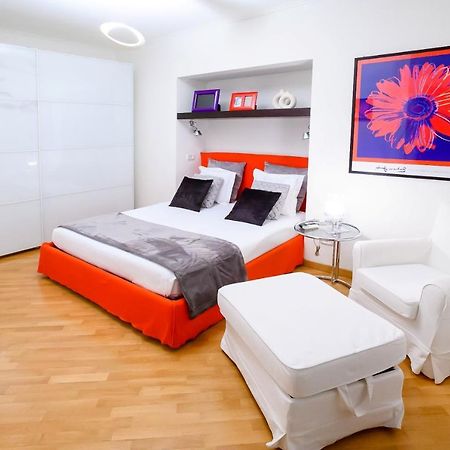 Nipare Suite - Dimore Partenopee Napoli Bagian luar foto