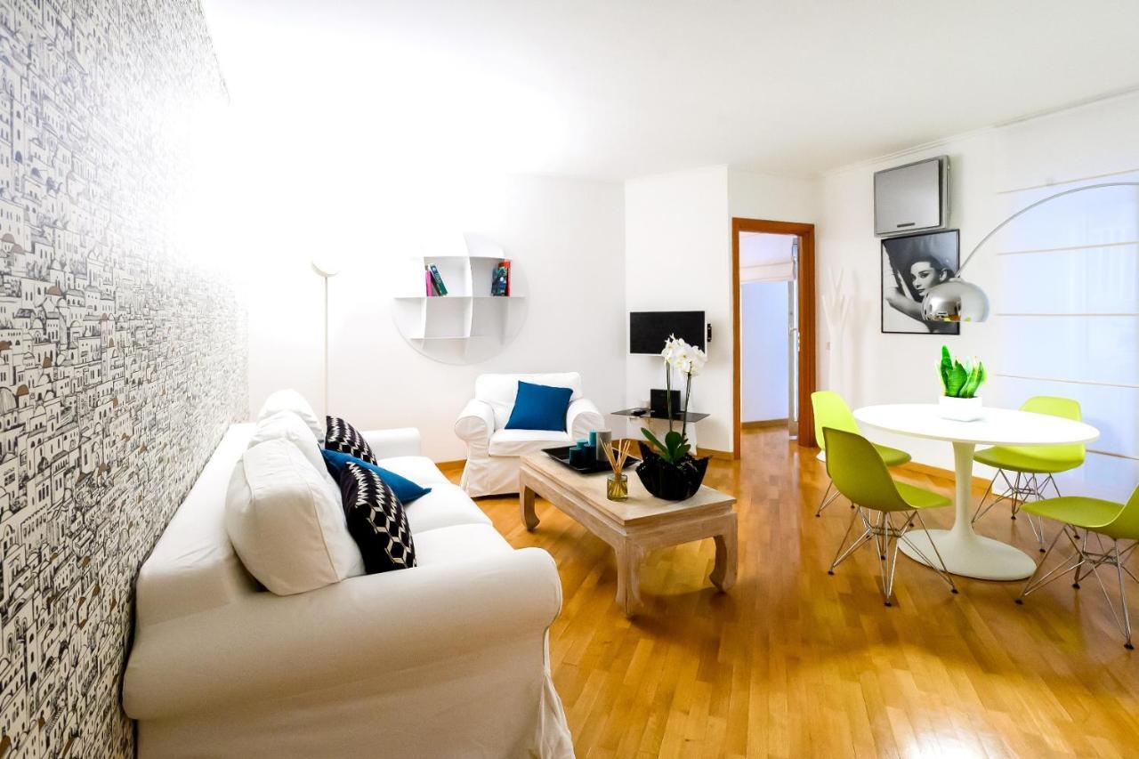 Nipare Suite - Dimore Partenopee Napoli Bagian luar foto