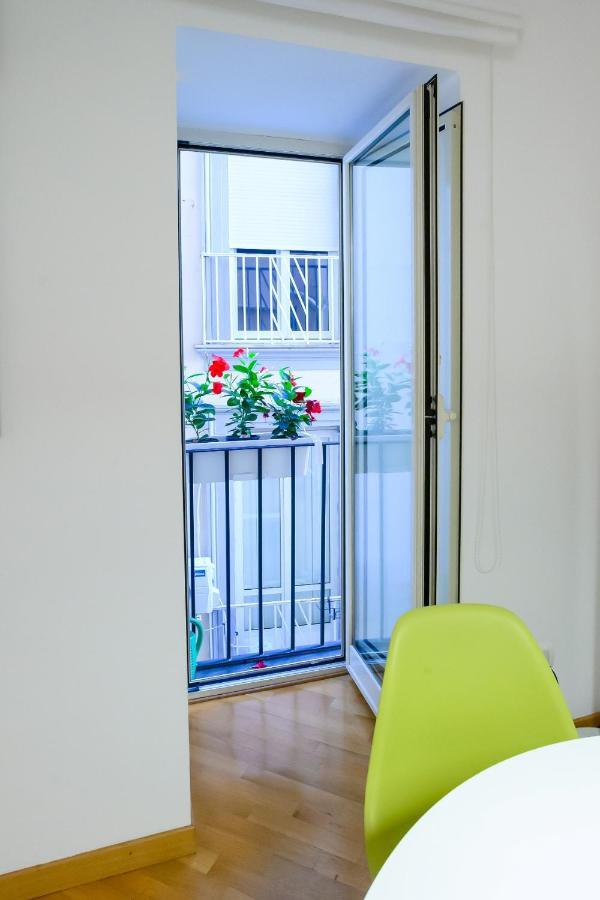 Nipare Suite - Dimore Partenopee Napoli Bagian luar foto