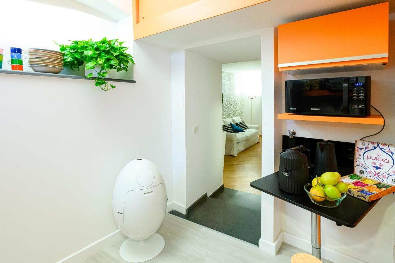 Nipare Suite - Dimore Partenopee Napoli Bagian luar foto