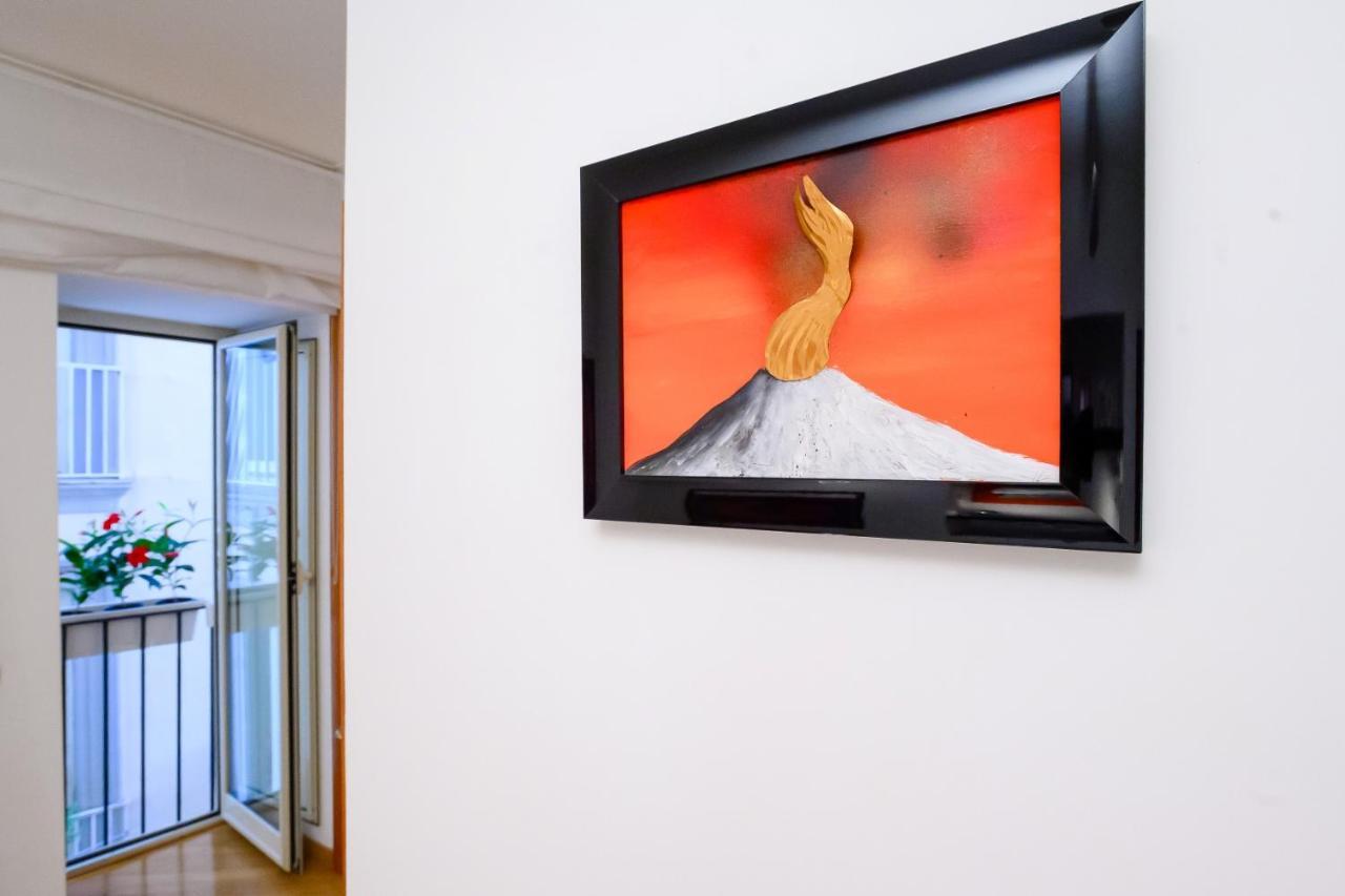 Nipare Suite - Dimore Partenopee Napoli Bagian luar foto